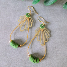 Charger l'image dans la galerie, Boucles d'oreilles "Lio" Verte