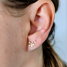 Charger l&#39;image dans la galerie, Boucles d&#39;oreilles &quot;Lys&quot;