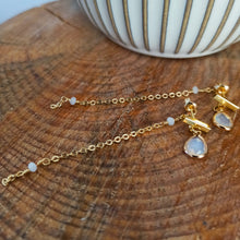 Charger l&#39;image dans la galerie, Boucles d&#39;oreilles &quot;Avanna&quot; Transparent -30%